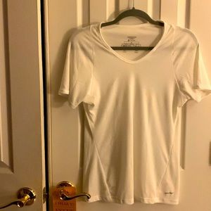 Patagonia Capilene women’s slim fit light weight T siz M NWOT